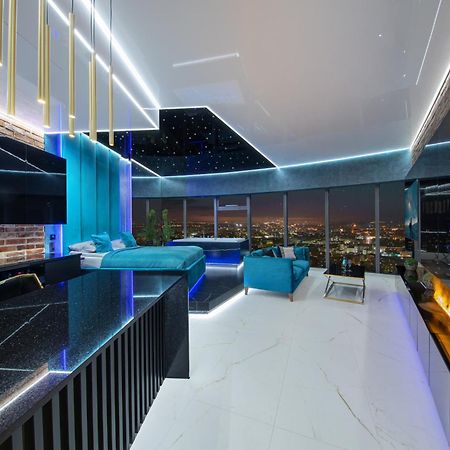 Apartamenty Sky Tower Z Jakuzzi Przy Oknie Wroclaw Exterior photo