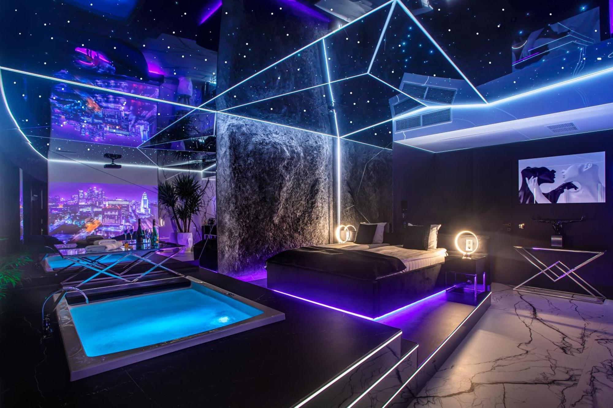 Apartamenty Sky Tower Z Jakuzzi Przy Oknie Wroclaw Exterior photo