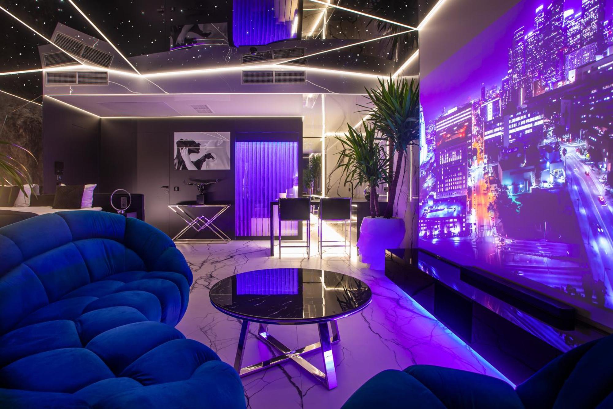 Apartamenty Sky Tower Z Jakuzzi Przy Oknie Wroclaw Exterior photo