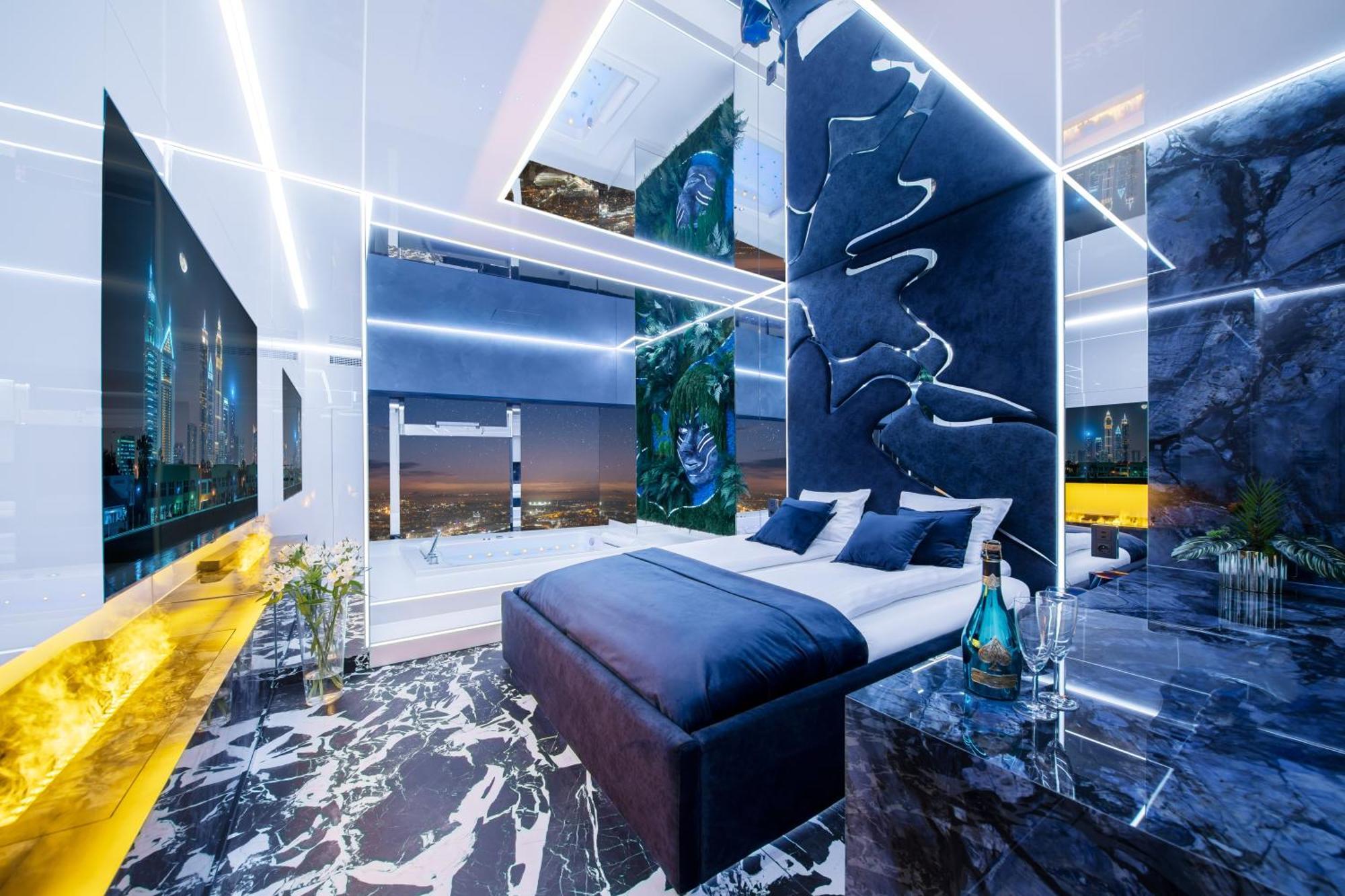 Apartamenty Sky Tower Z Jakuzzi Przy Oknie Wroclaw Exterior photo